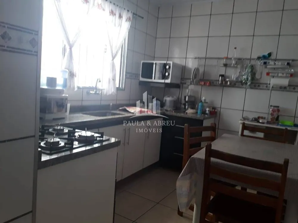 Casa, 2 quartos, 241 m² - Foto 4
