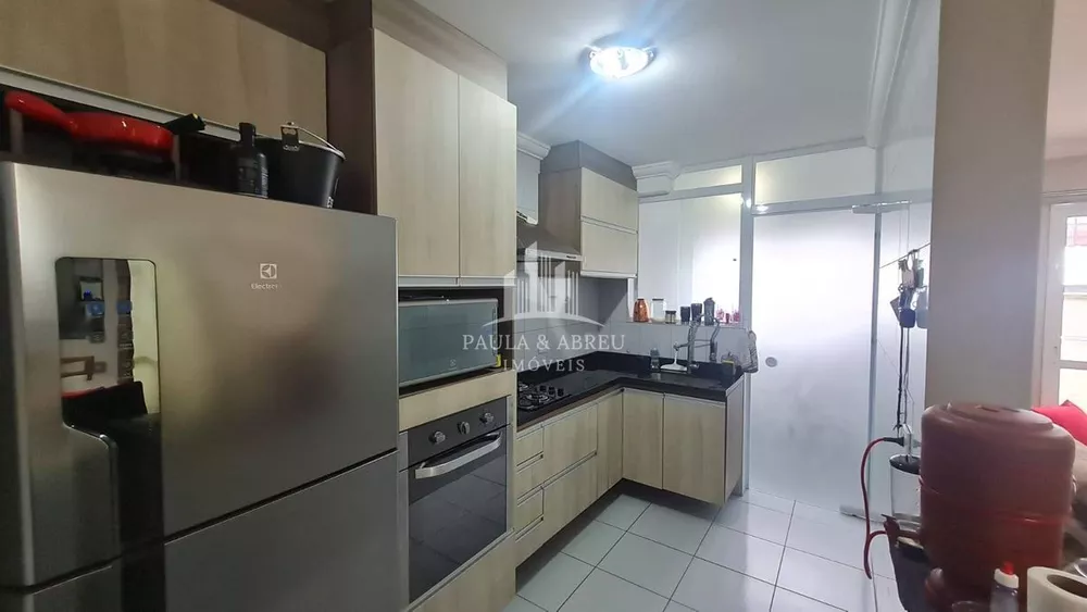 Apartamento à venda com 2 quartos, 72m² - Foto 1