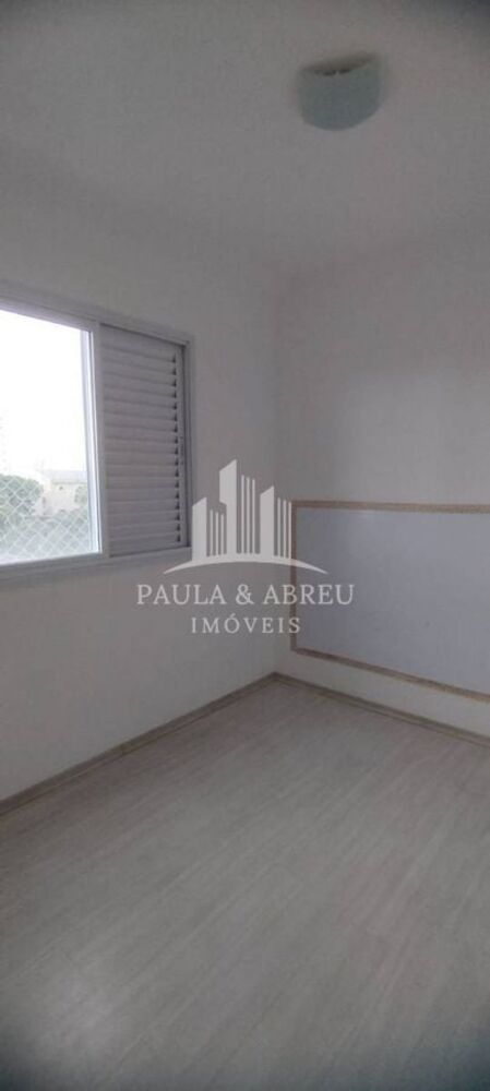 Apartamento à venda com 3 quartos, 79m² - Foto 2