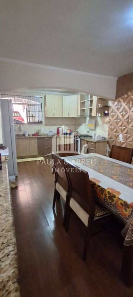 Casa à venda com 2 quartos, 266m² - Foto 3