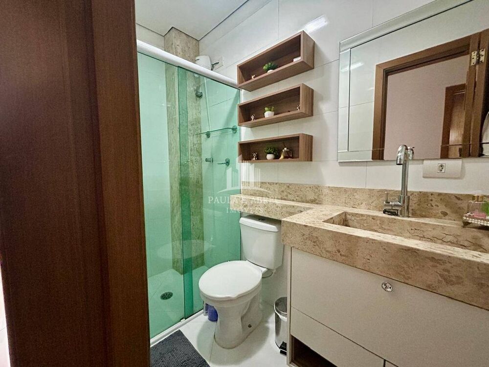 Apartamento à venda com 3 quartos, 82m² - Foto 1