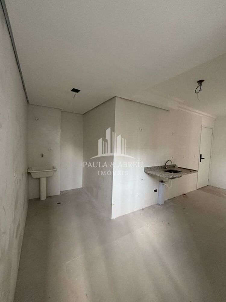 Apartamento à venda com 2 quartos, 66m² - Foto 2