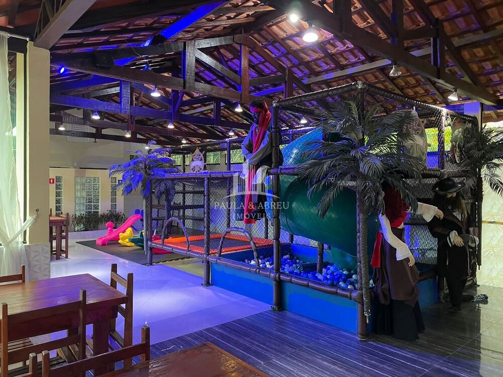 Chácara à venda com 8 quartos, 3000m² - Foto 26