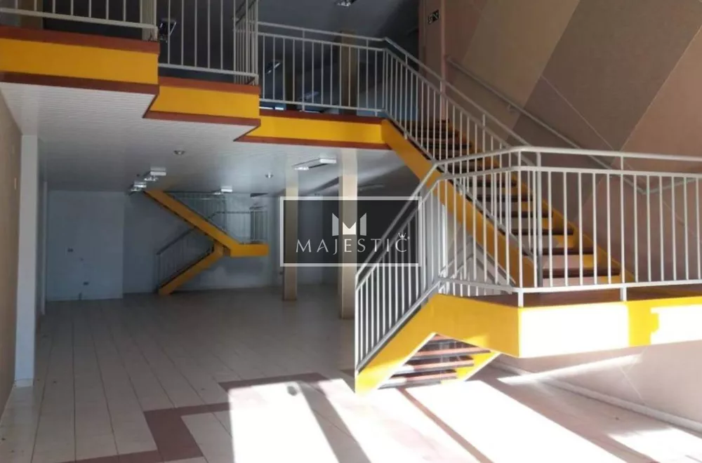 Sala-Conjunto, 221 m² - Foto 2
