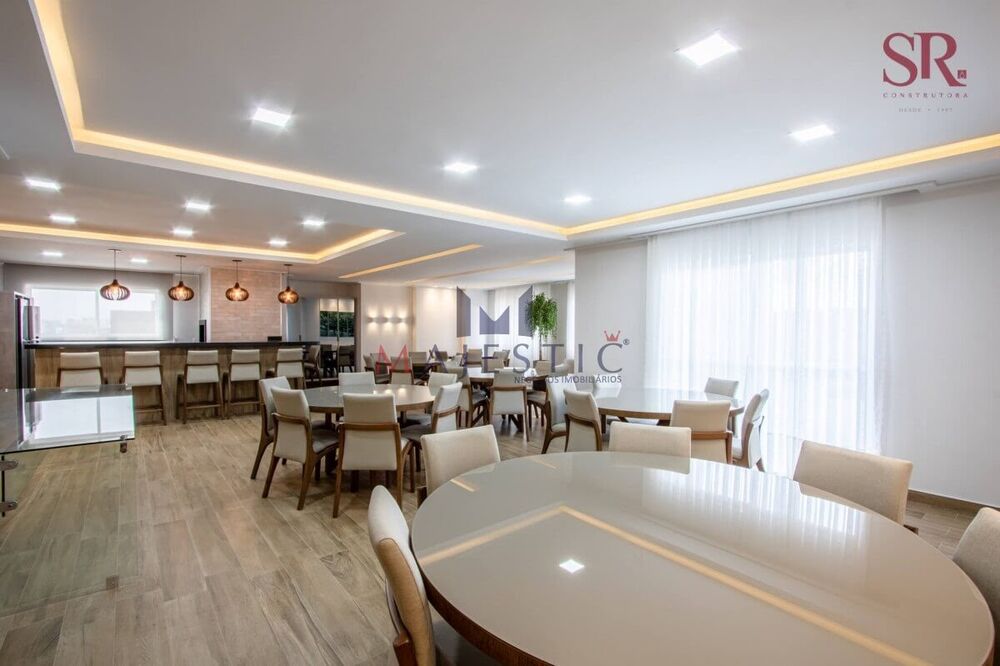 Apartamento à venda com 2 quartos, 77m² - Foto 3