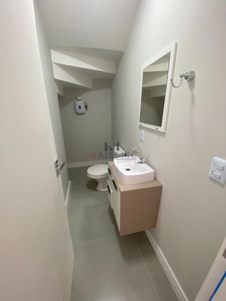 Sobrado, 1 quarto, 170 m² - Foto 1