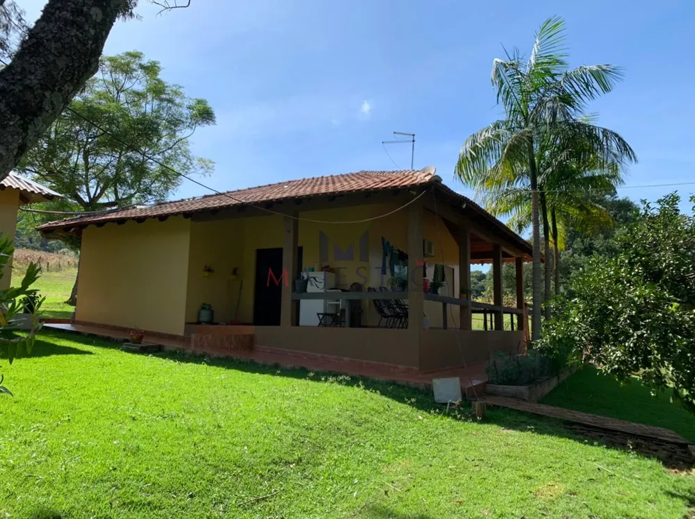 Casa, 2 quartos, 200 m² - Foto 1