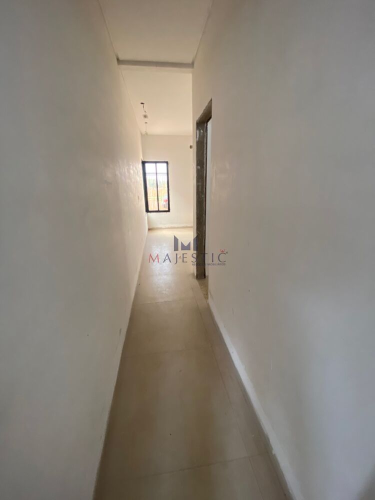 Casa à venda com 2 quartos, 64m² - Foto 2