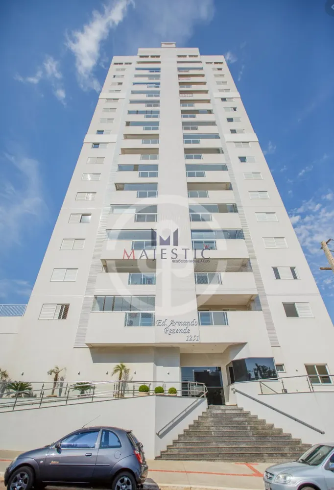 Casa, 1 quarto, 215 m² - Foto 1