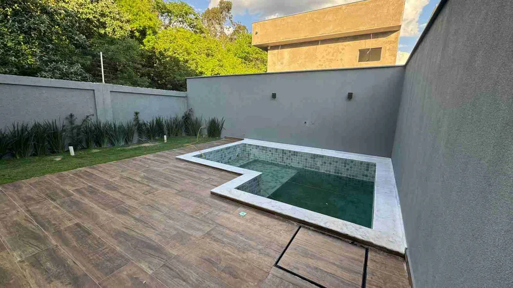 Casa, 3 quartos, 196 m² - Foto 2
