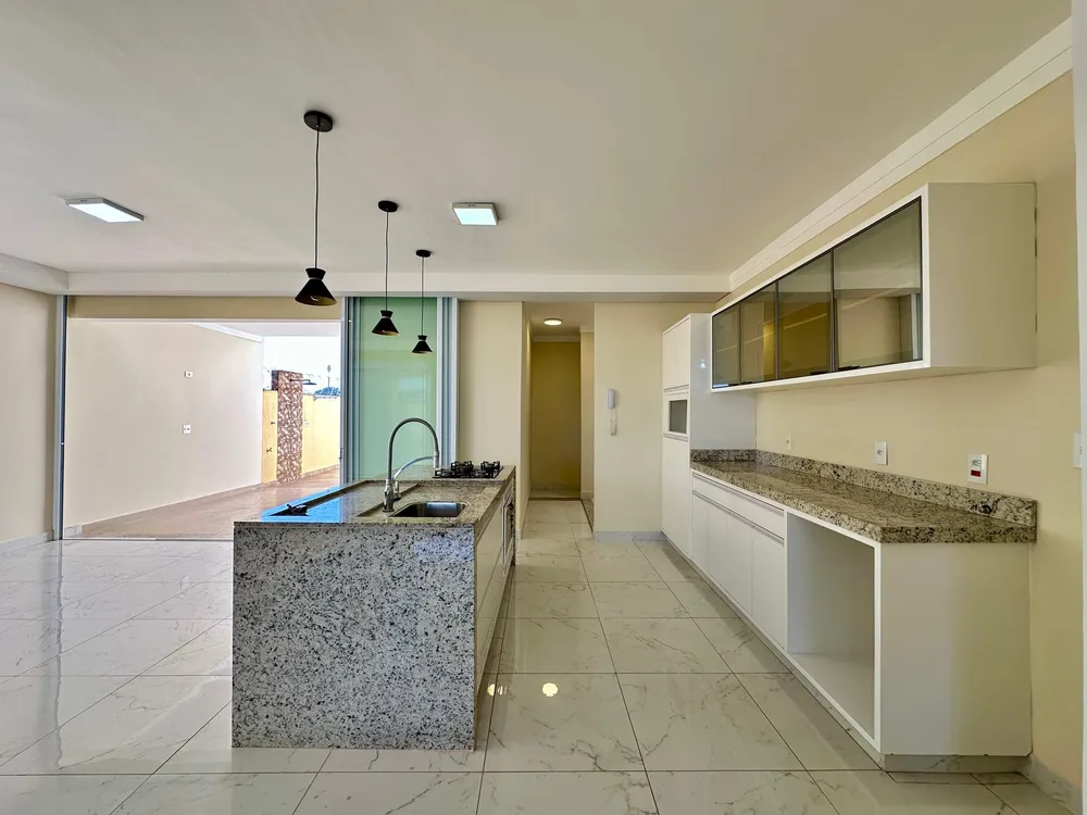 Casa, 2 quartos, 149 m² - Foto 1
