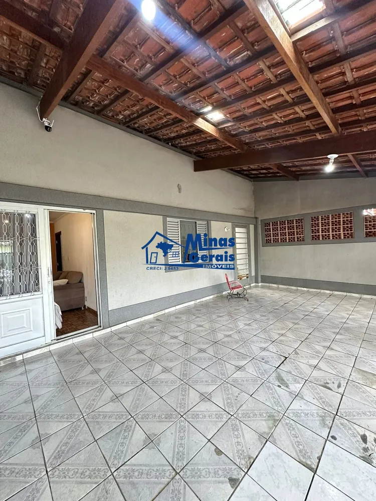 Casa, 3 quartos, 250 m² - Foto 9