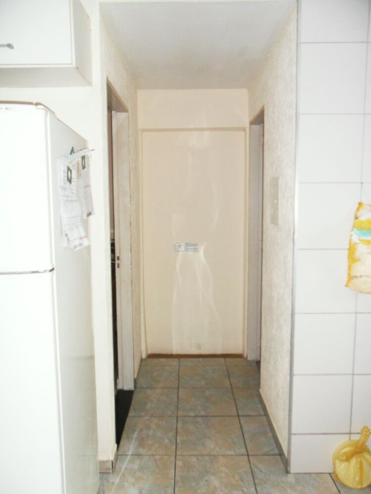 Casa à venda com 3 quartos, 140m² - Foto 4