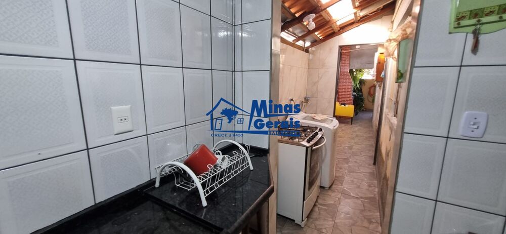 Casa à venda com 4 quartos, 80m² - Foto 7