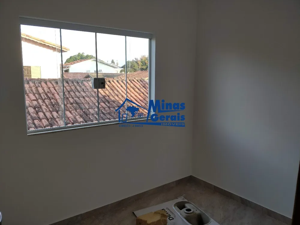 Casa, 4 quartos, 180 m² - Foto 2