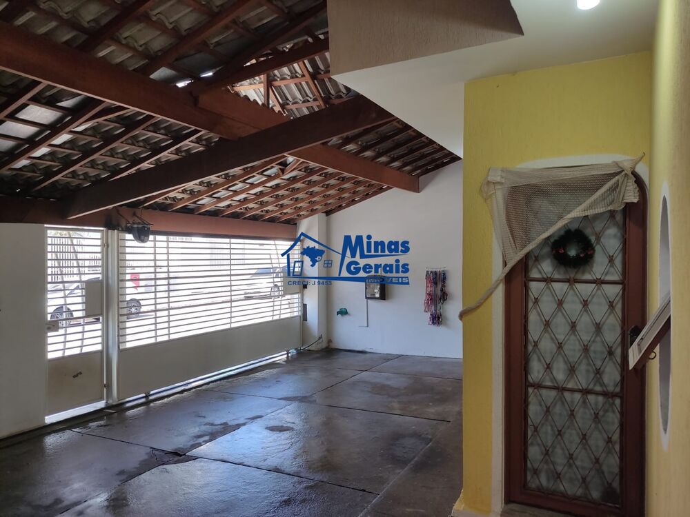 Casa, 3 quartos, 232 m² - Foto 2