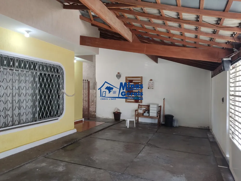 Casa, 3 quartos, 232 m² - Foto 2