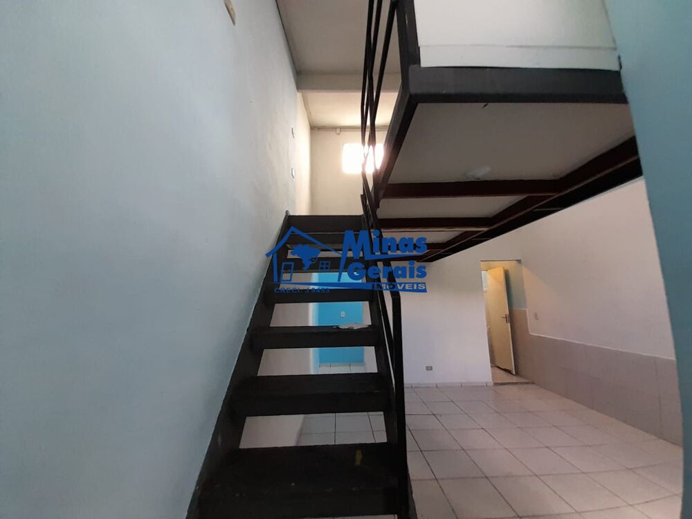 Casa à venda com 2 quartos, 140m² - Foto 11
