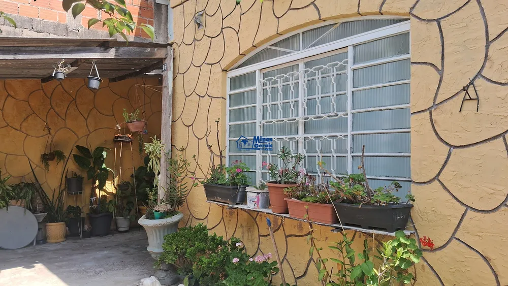 Casa, 2 quartos, 72 m² - Foto 1