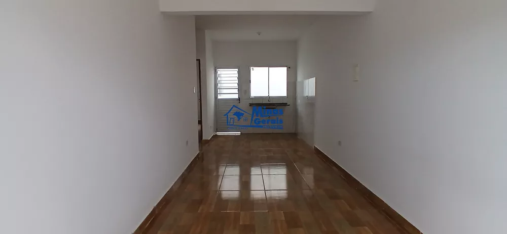 Casa para alugar com 2 quartos, 140m² - Foto 4