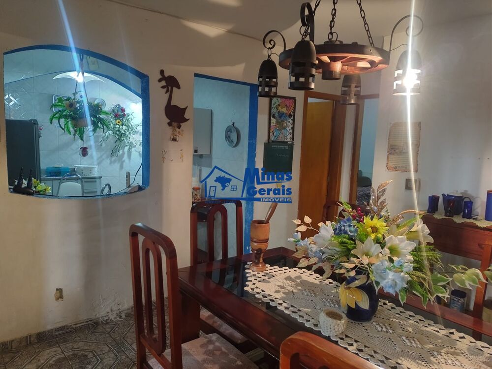 Casa, 3 quartos, 142 m² - Foto 2