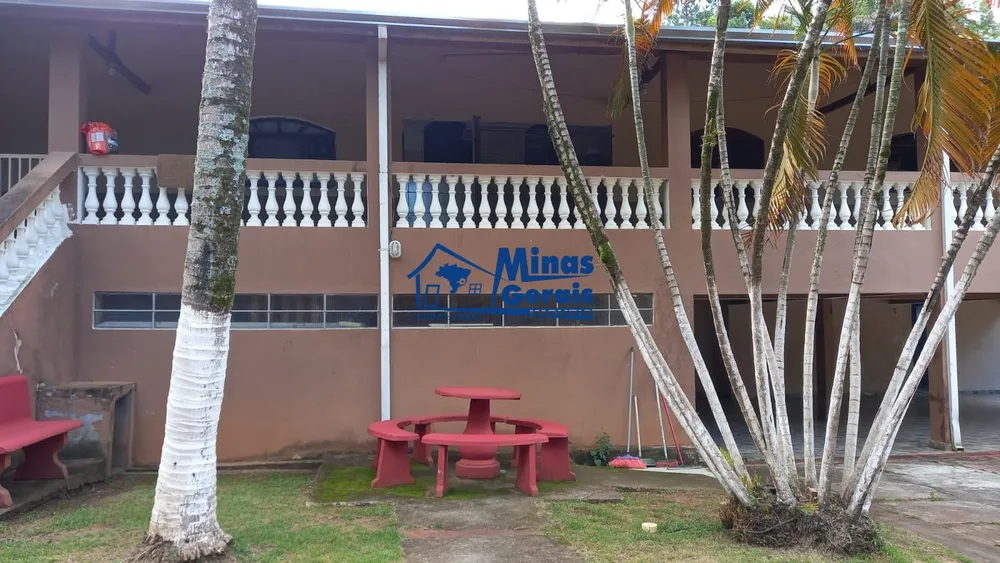 Chácara, 4 quartos, 3030 m² - Foto 1