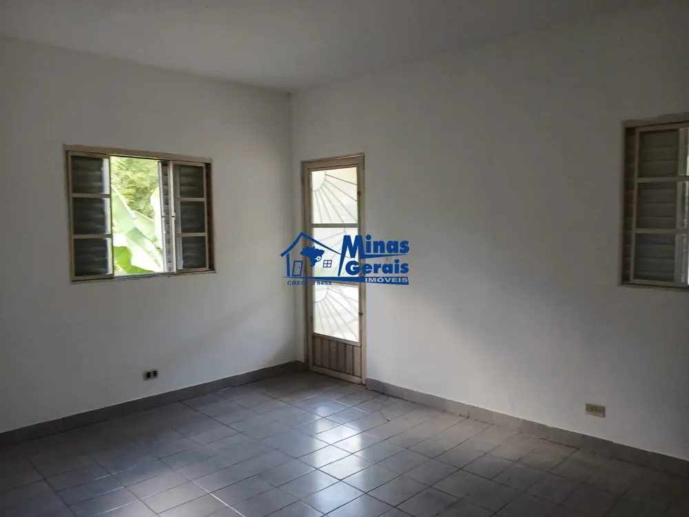 Chácara, 2 quartos, 1492 m² - Foto 3