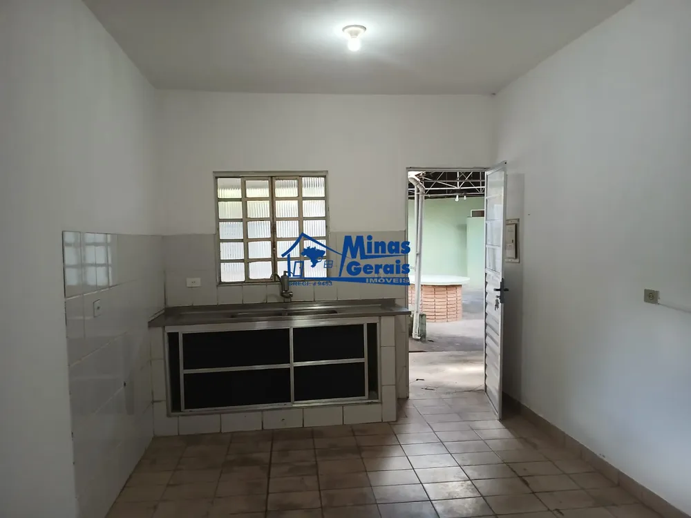 Chácara, 2 quartos, 1492 m² - Foto 4