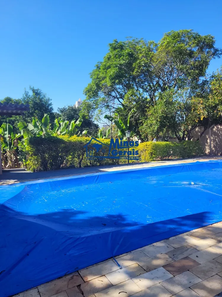 Chácara, 2 quartos, 1492 m² - Foto 1