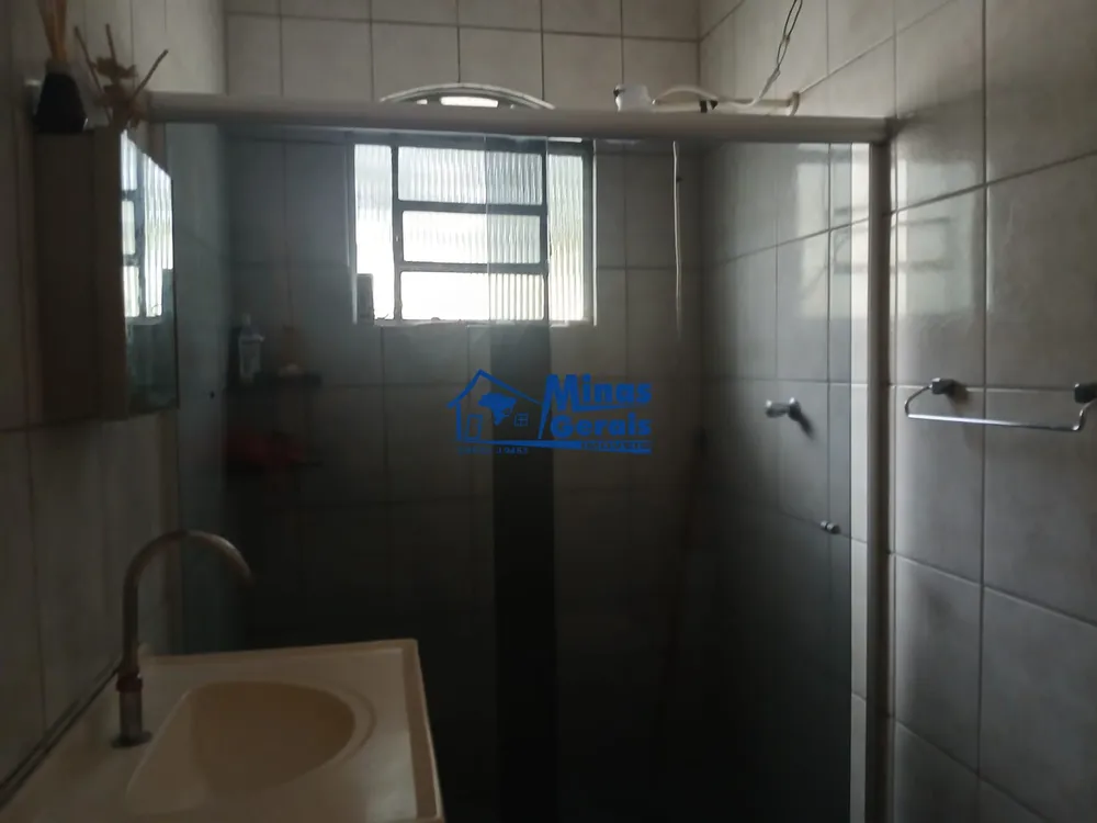 Casa, 3 quartos, 181 m² - Foto 1