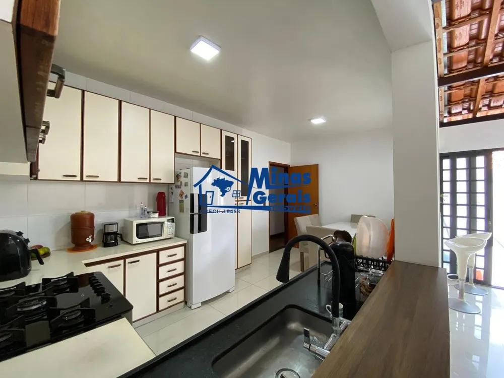 Casa, 3 quartos, 104 m² - Foto 2