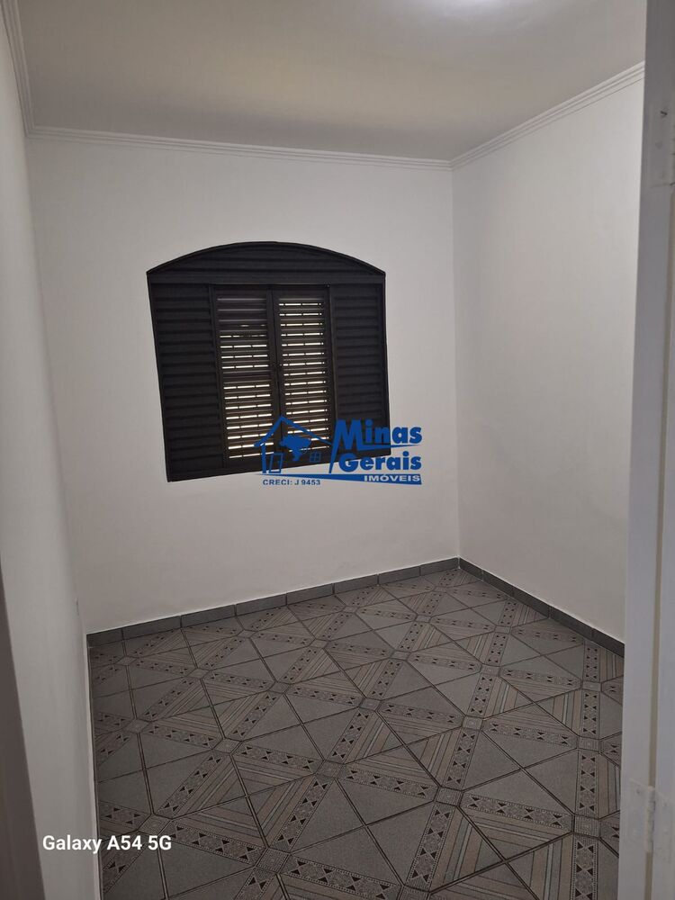 Casa à venda com 3 quartos, 94m² - Foto 13