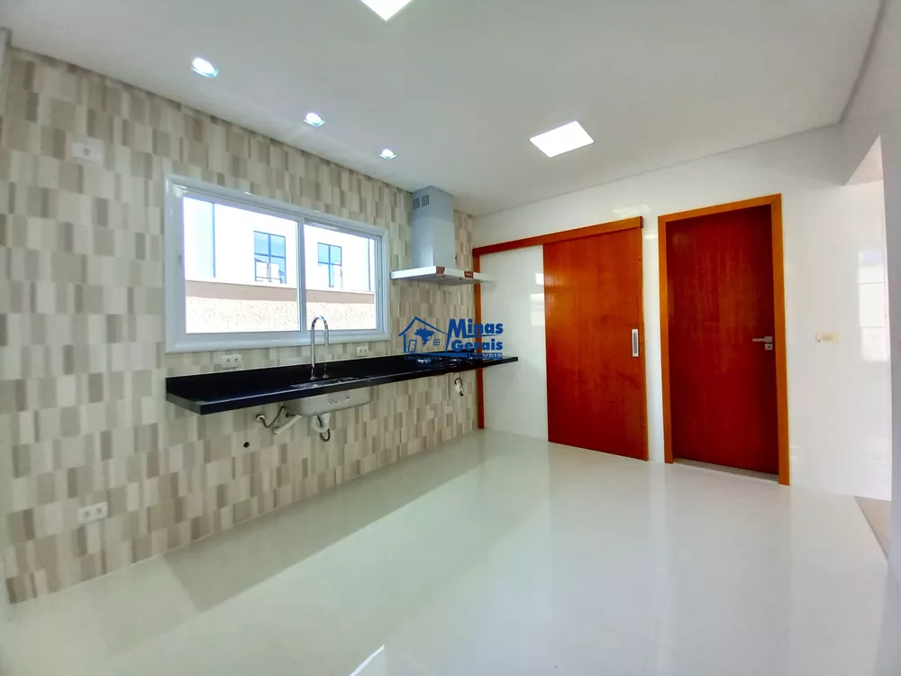 Casa de Condomínio à venda com 3 quartos, 241m² - Foto 8