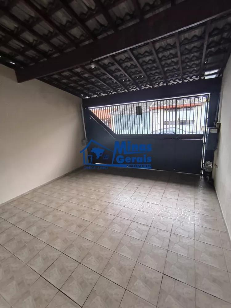 Casa à venda com 3 quartos, 64m² - Foto 2