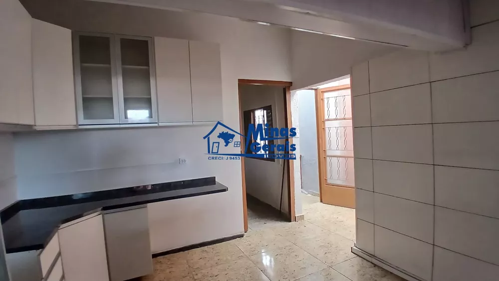 Casa para alugar com 1 quarto, 40m² - Foto 2