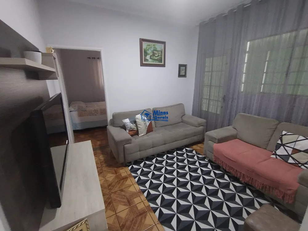 Casa à venda com 3 quartos, 104m² - Foto 2