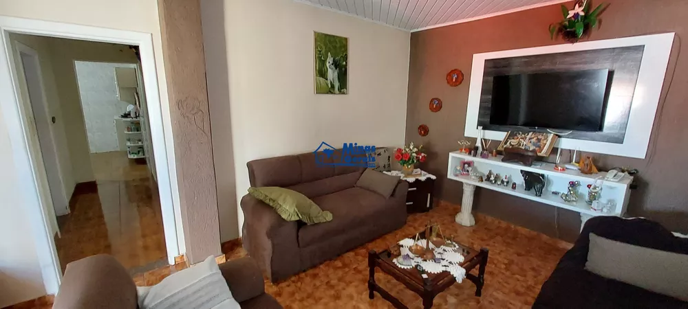 Casa à venda com 5 quartos, 190m² - Foto 10