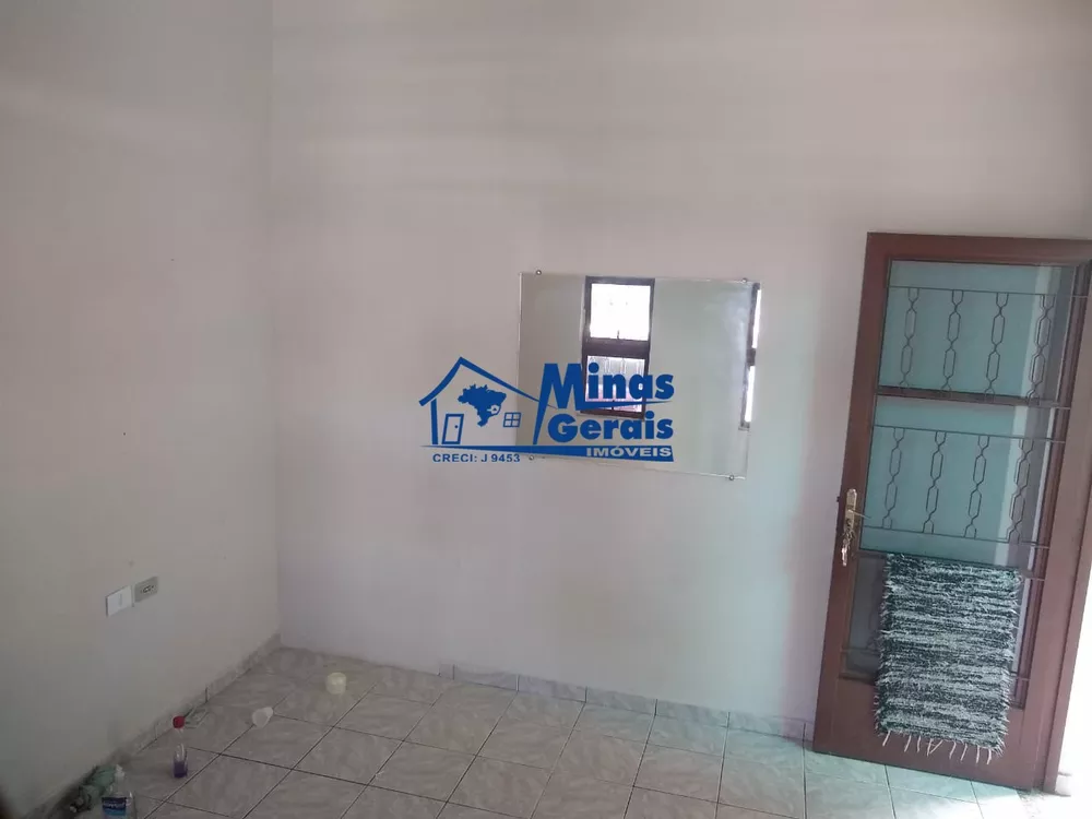 Casa à venda com 3 quartos, 174m² - Foto 3