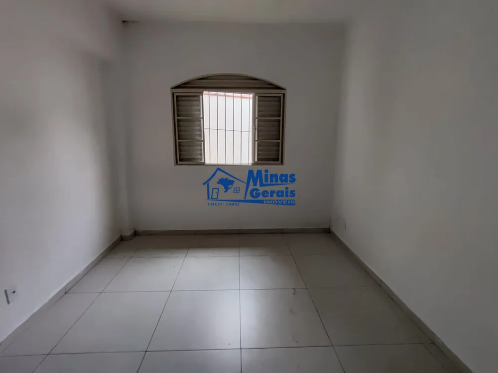 Casa, 4 quartos, 199 m² - Foto 2
