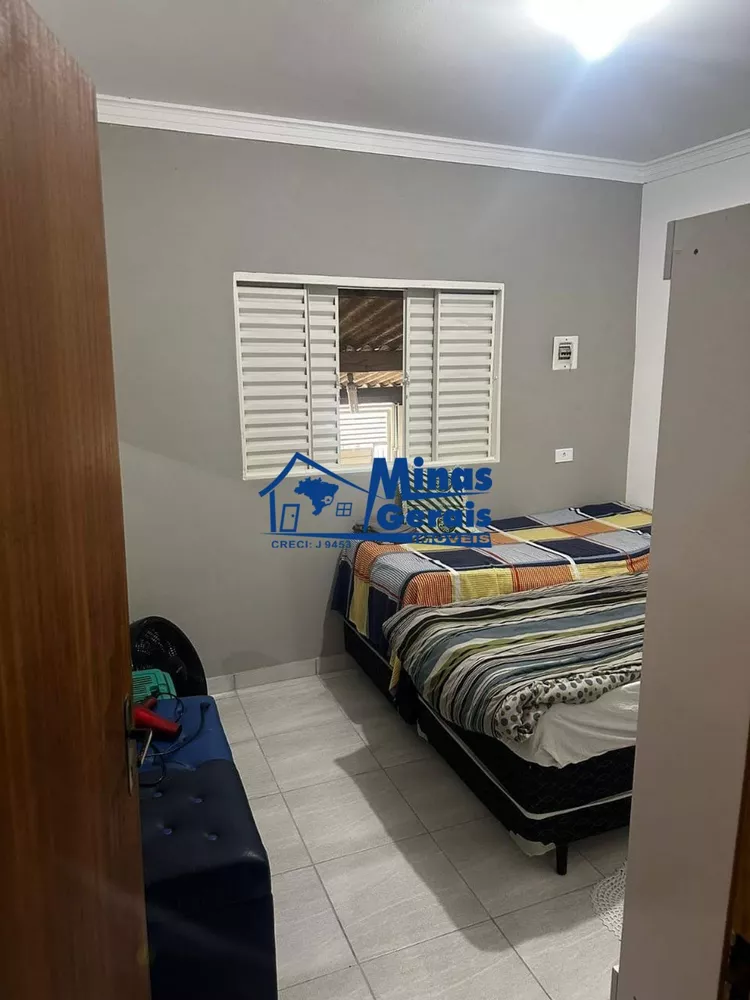 Casa à venda com 3 quartos, 169m² - Foto 7