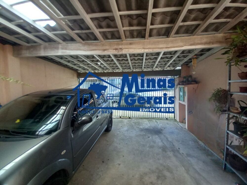 Casa à venda com 2 quartos, 58m² - Foto 2