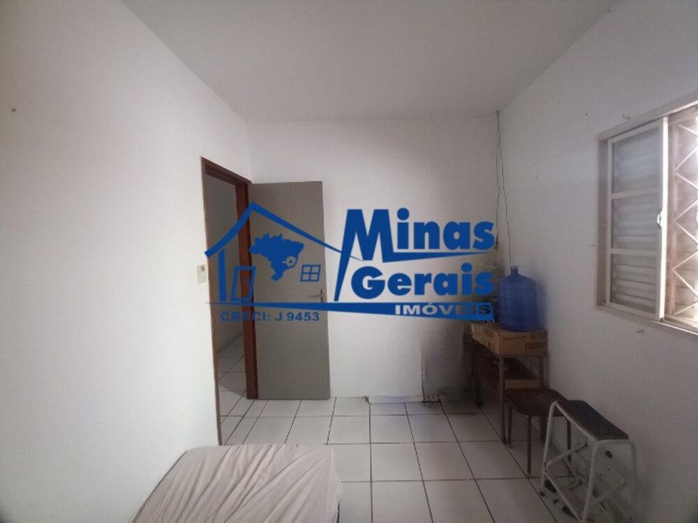 Casa à venda com 2 quartos, 58m² - Foto 6