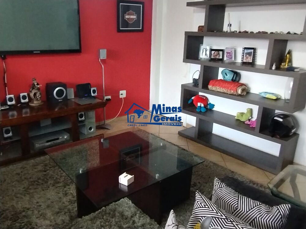 Casa à venda com 2 quartos, 336m² - Foto 3