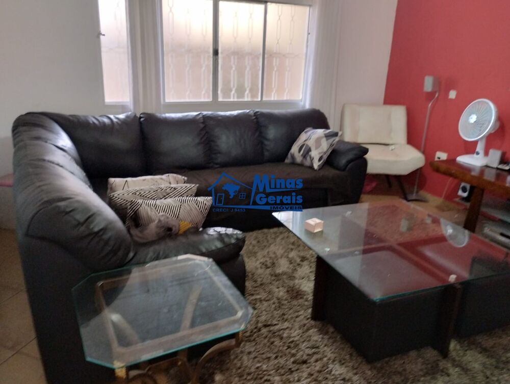 Casa à venda com 2 quartos, 336m² - Foto 4