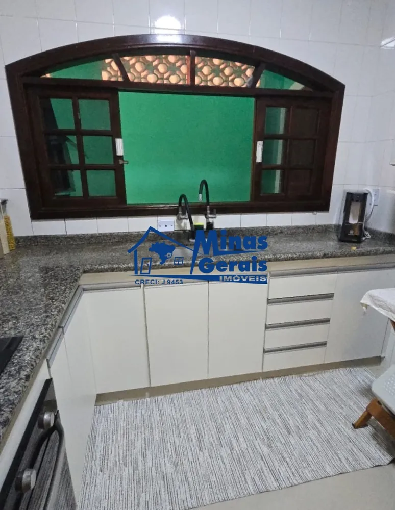Casa, 3 quartos, 200 m² - Foto 2