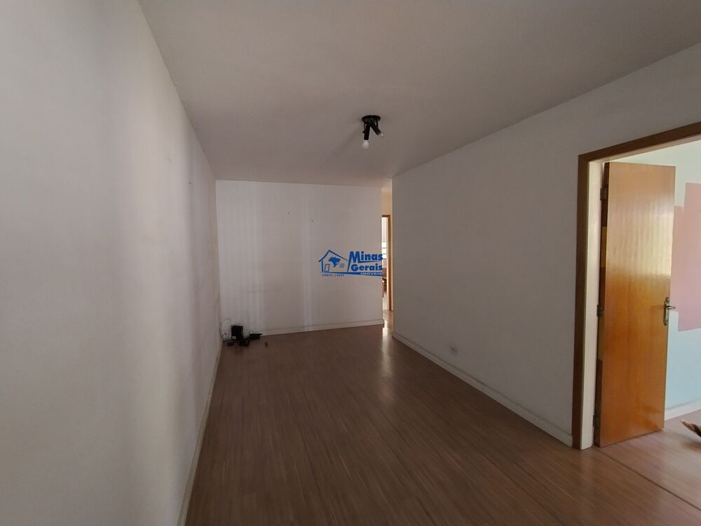 Casa à venda com 3 quartos, 75m² - Foto 6