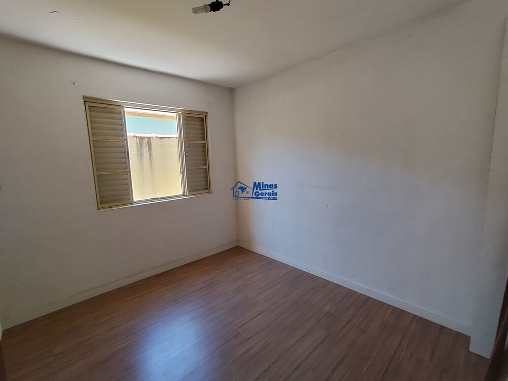 Casa à venda com 3 quartos, 75m² - Foto 10