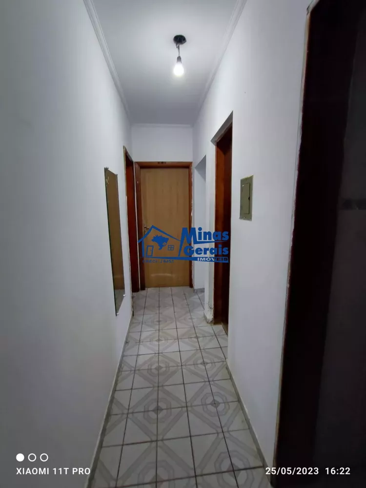 Casa à venda com 3 quartos, 92m² - Foto 5