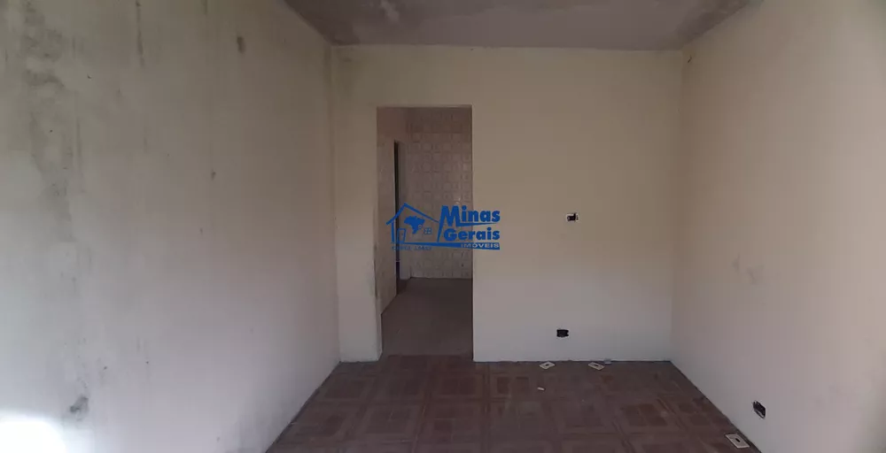 Casa à venda com 3 quartos, 65m² - Foto 3