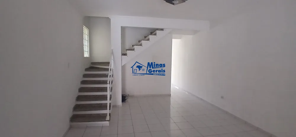 Casa, 3 quartos, 210 m² - Foto 2